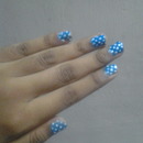 nails with blue and white 
