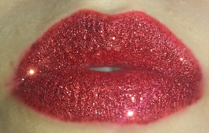 Red glitter lips! :))
