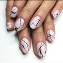 Crackled nails