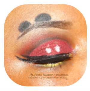 BH cosmetics 1st Edition 
 Eye Candy Cosmetics - Candy Apple Glitter
 NYX Jumbo pencil- Milk
 ELF pencil- Black