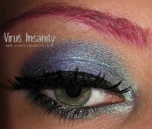 Virus Insanity eyeshadows. From inner to outer corner: Ornament, Lafayette, Shenanigans. Bottom eyeliner: Eric.
www.virusinsanity.com