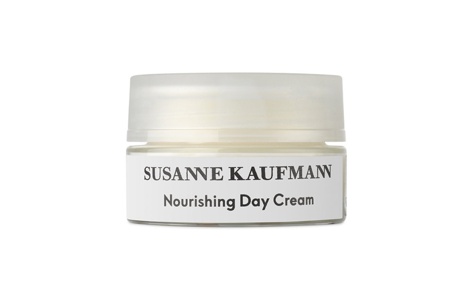 Get a free gift with your qualifying Susanne Kaufmann purchase. 