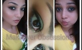 Soft green smokey eye look