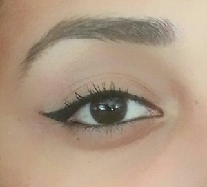 Simple everyday eye makeup look 