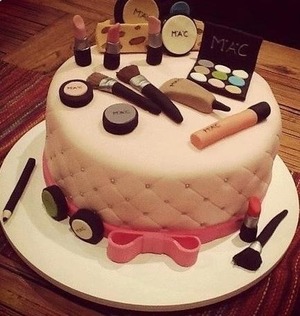 Cosmetic cake 