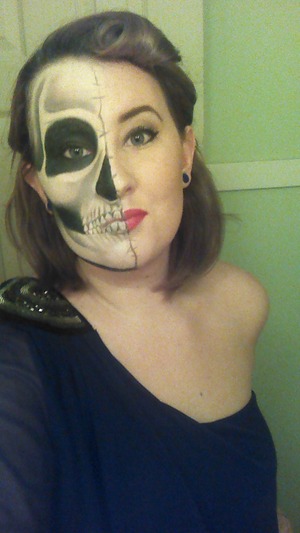 Half skull and classic pinup