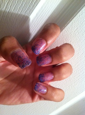 Purple illusion glitter nails 