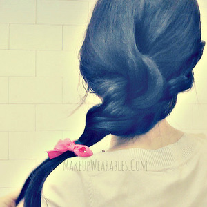 
The YouTube hair tutorial for this quick ponytail can be found here.


Youtube.com/watch?v=fCWmLkSUmow

 ♥♥♥ Be sure to subscribe! <3 *hugs* Tina ♥♥♥






 