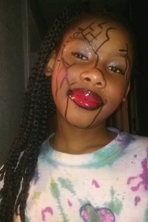 I tried... my first time doing makeup like this.... tried it on my sis first :)