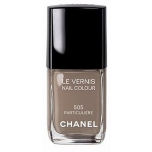 Chanel vernis particuliére… current color infatuation.