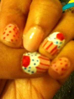 Cup cake nails