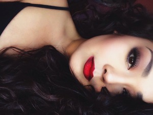Love red lips! 
IG : makeup4breakfast