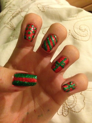 Loved my Christmas nails, will get better with practice!