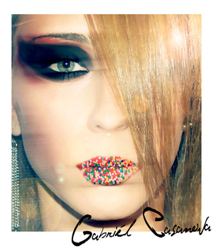 Candy Lips & Dark Eye 
MUA - Me : http://www.behance.net/CrystalColor 
PH - Gabriel : http://www.behance.net/Gabriel-Casanova