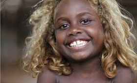 "Black" People with PLATINUM BLONDE hair  ?! :(