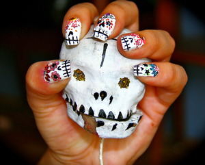 Sugar skull nails