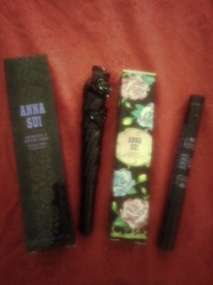 Just recieved my Anna Sui Perfect Mascara and Make-up Remover Pen. LOVEEE it and I am a new fan!!
