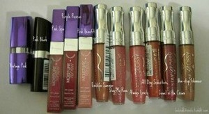 Rimmel collection
http://behindh3rsmile.tumblr.com/post/13949350322/rimmelcollection