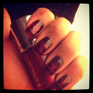 Inspired by miss jen fabulouss' evil pumpkin nails