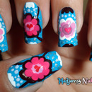 Flowers Hearts on Turquoise Nail Art / Diseño Flores y Corazones 