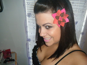 Flower hair clips always look cute