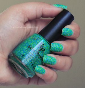 more photos and swatches here: http://littlebeautybagcta.blogspot.com/2013/06/salon-perfect-neon-collision-collection.html
