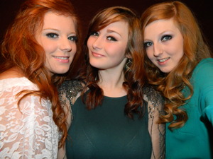 i did all the make up to my girls and me! tehe(a)