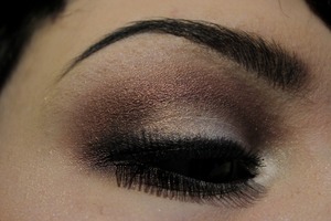 glamourous makeup without being too much :)