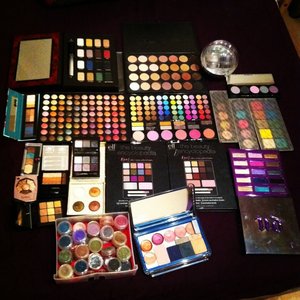 I obviously do not have a makeup addiction.