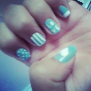 Beautiful nails, very easy and simple.
Follow me @giuzinhahh