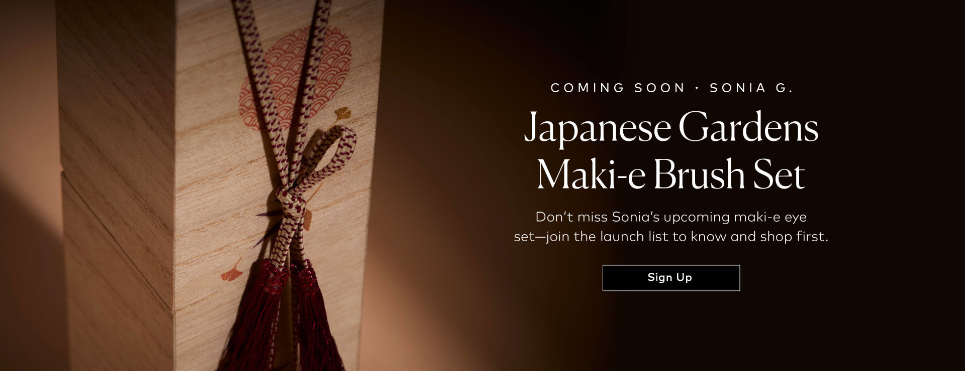 Incoming: a new maki-e set to complete your eye collection. Don’t miss your chance to make it yours—join the launch list to know and shop first.