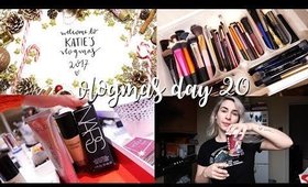 DECLUTTERING MY MAKEUP | Vlogmas Day #20