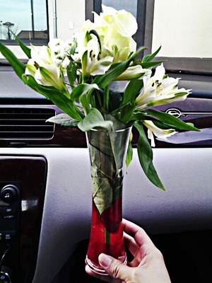 Lillies and white Roses from Mi Amor :) 