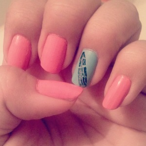 easy and beautiful nail design! 