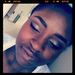 Using the fabulous makeup geek eyeshadows (: