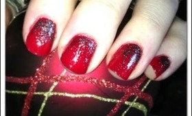 HoHo Holiday Nails