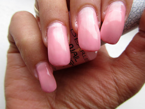 http://shikasarang.com/2012/06/12/bornprettystore-com-dearleecandy-color-mood-008-nail-polish-review