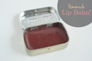 Hey ladies!  This fall season, you'll definitely want to have some lip balm on hand for this chilly weather.  Even if you live in a warm climate, this lip balm is great to have on hand.  Check out the tutorial on www.sparkandchemistry.com!  This is a great stocking stuffer and looks super cute in an Altoids tin can!