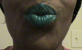 How to make Glitter Blue Lips