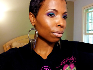 This is one of my most favorite looks I've done. I love the colors. Unfortunately, the vibrancy was lost when I took the pic. 