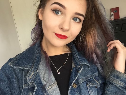 Imogen C.