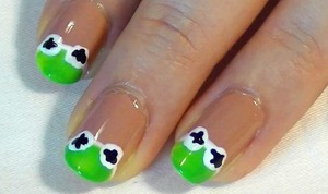 Kermit The Frog is one of my favourite muppet critters. I have done a tutorial to go with this picture too, it is on my beautylish profile, or just copy pasta http://www.youtube.com/watch?v=I2t6wq7rqaU into your browser. Any feedback is appreciated! xx