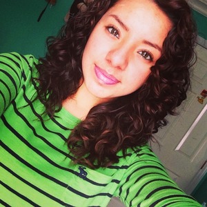 What Fructis Curl Constructor does to your hair 😊👌