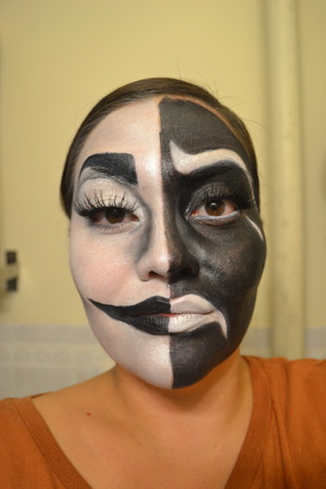 a quick Halloween look, it honestly took less than an hour!

www.beautywithatwistblog.com