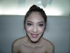 Makeup done by: Fatin
Model for Kisslocke runway fashion show