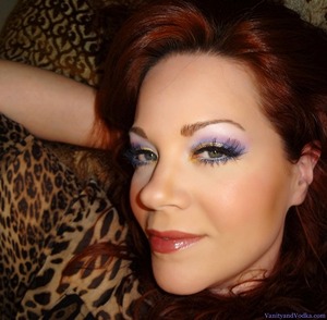 Makeup look using Nyx Cosmetics Palette "Team Spirit".
For more info, please visit: http://www.vanityandvodka.com/2013/01/team-spirit.html

Have a great day!
xoxo,
Colleen
