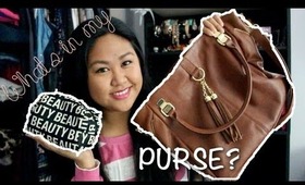 What's In My Purse? + GIVEAWAY!