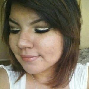 lit glitter in beach baby on lid naked buck and creep from urban decay naked palette in crease nude lips
