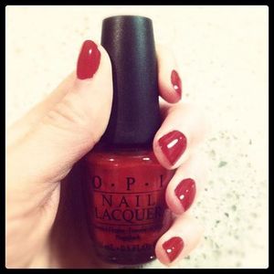 In a sultry mood? Channel your inner vixen with OPI, Vodka & Caviar. 