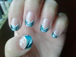love this look. I used sally Hansen blinding blue and the real teal and santee plus in silver blue